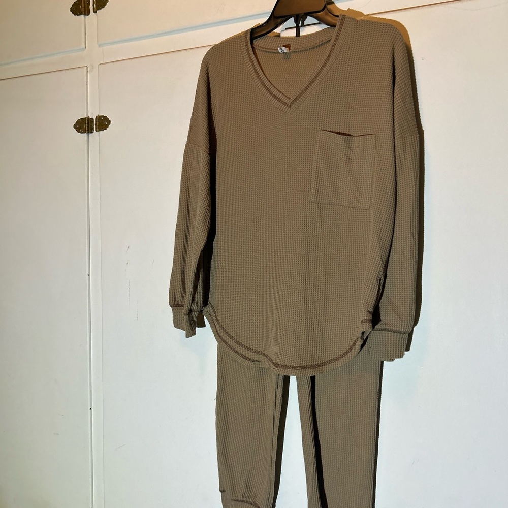 Cozy Waffle Knit Pajama Set - Taupe